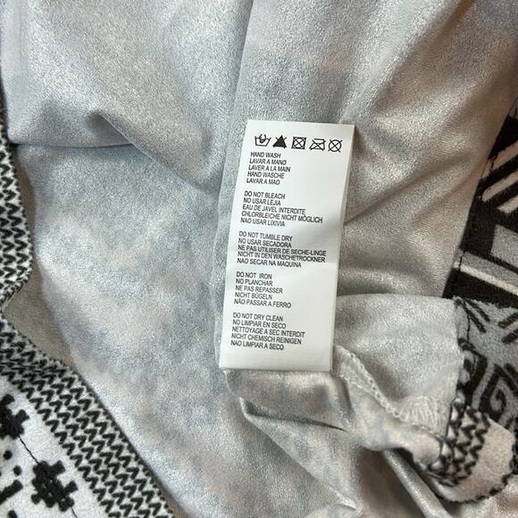 Custo Barcelona cap sleeve geometric patterned black grey white mini dress, 1 XS - Picture 8 of 8